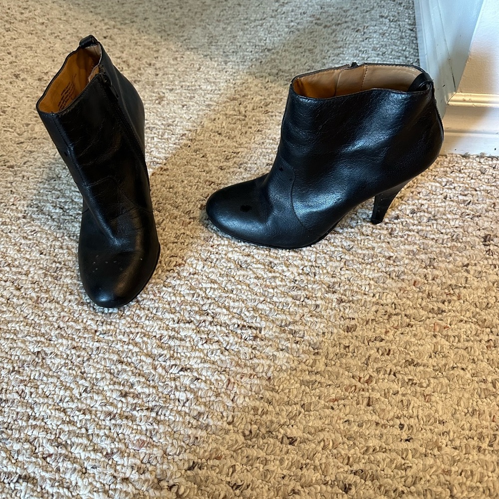 Black Nine West boots